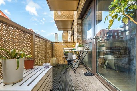 1 bedroom flat to rent, Copenhagen Court, Pell Street, Canada Water, London, SE8 5EN