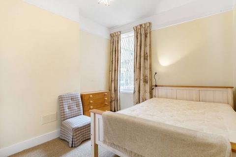 2 bedroom flat to rent, Townmead Road, Sands End, London, SW6