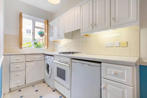 2 bedroom flat to rent, Townmead Road, Sands End, London, SW6