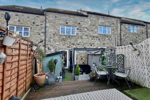 3 bedroom townhouse for sale, Pepper Hill Lea, Keighley, BD22