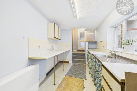 3 bedroom terraced house for sale, 'Three-bedroom town-centre home with workshop & offered with no onward chain'