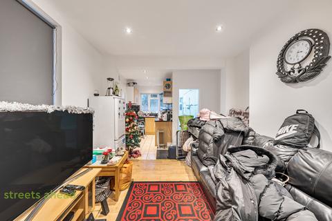 2 bedroom apartment for sale, Broughton Road, Thornton Heath, CR7
