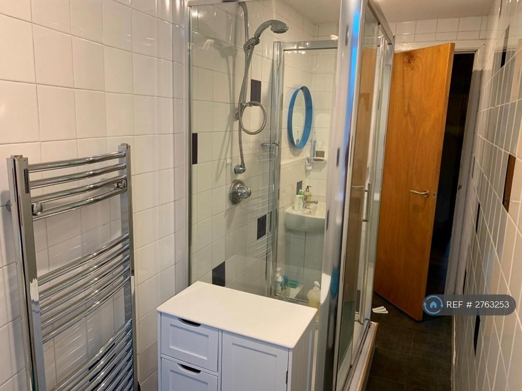 Large Shower