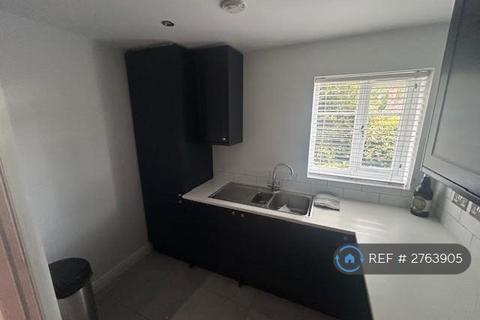 2 bedroom flat to rent, Westwood Grove, Solihull, B91