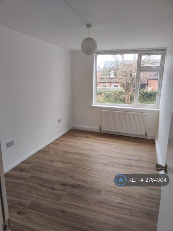 Bedroom 2 (Double)