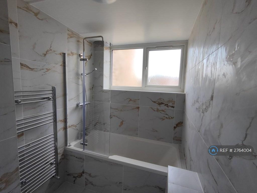 Bathroom - Bath/Shower