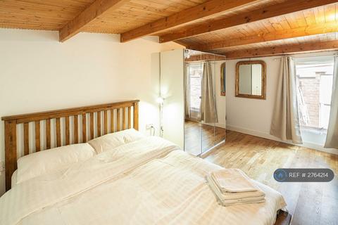 2 bedroom flat to rent, Heathstan Road, London, W12