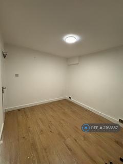 undefined, Turner Avenue, Mitcham, CR4