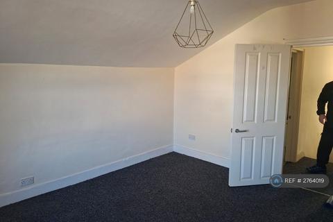 1 bedroom flat to rent, Gilbey Road, London, SW17
