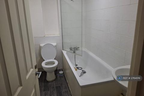 1 bedroom flat to rent, Gilbey Road, London, SW17