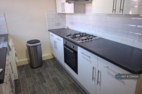 1 bedroom flat to rent, Gilbey Road, London, SW17