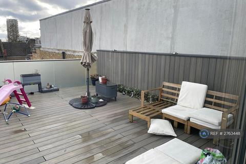 3 bedroom flat to rent, Dorset House, London, NW10
