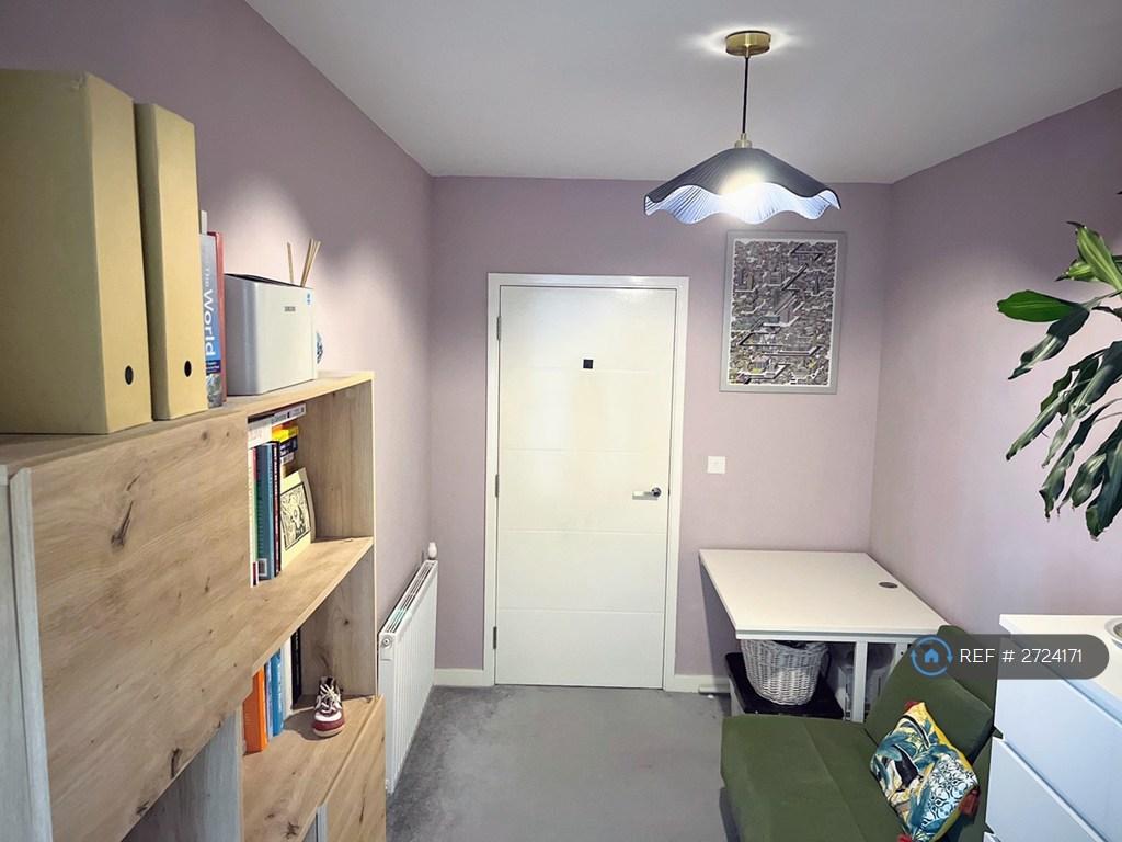 2nd Bedroom/Office/ Guest Room