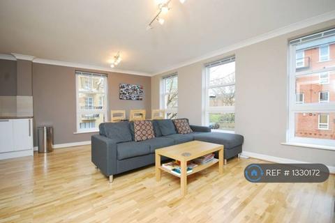 2 bedroom flat to rent, Amherst House, London, SE16