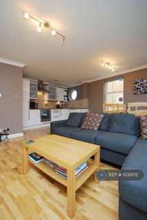 2 bedroom flat to rent, Amherst House, London, SE16