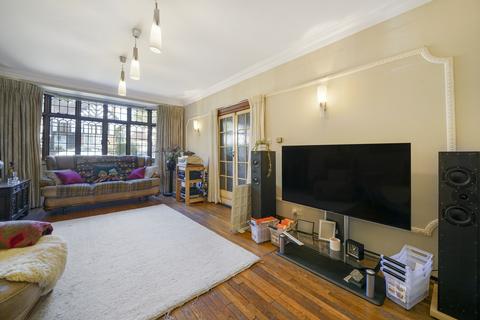 6 bedroom detached house for sale, Pebworth Road, Harrow HA1