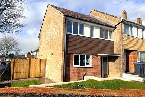 2 bedroom end of terrace house for sale, Pentland Road, Worthing, West Sussex, BN13 2PP