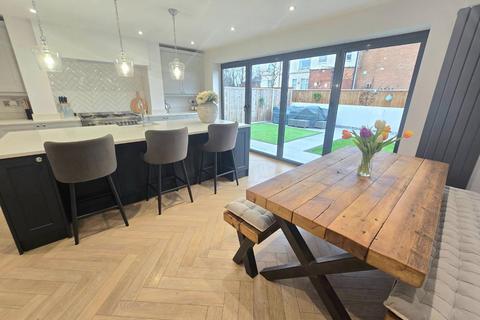 3 bedroom semi-detached house for sale, Elmcroft, Darlington