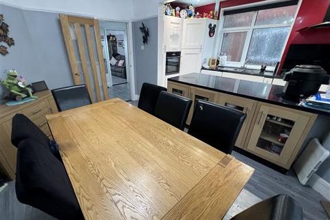 3 bedroom end of terrace house for sale, Hawthorn Crescent, Portsmouth PO6