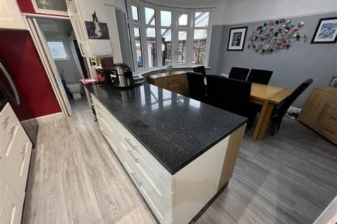 3 bedroom end of terrace house for sale, Hawthorn Crescent, Portsmouth PO6