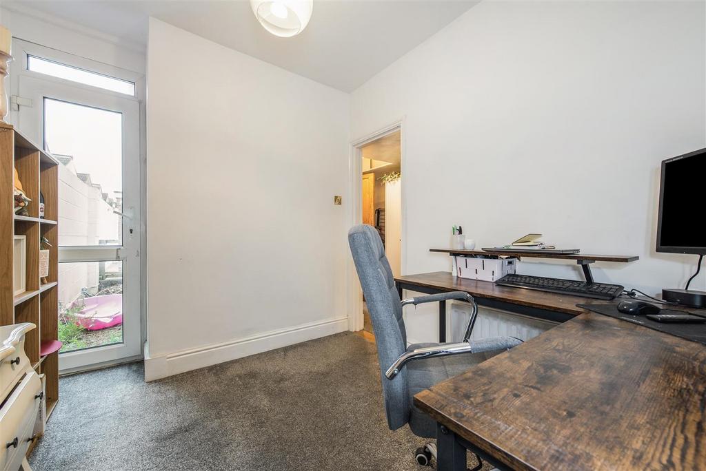 Dining Area.jpg