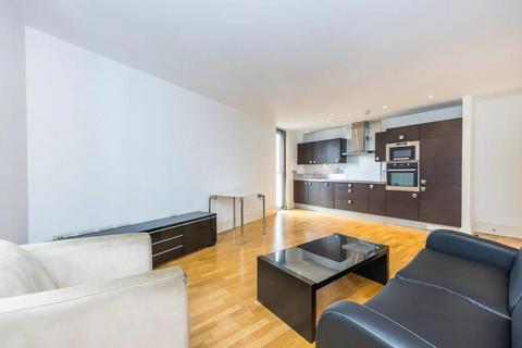 2 bedroom flat to rent, Stadium Mews, London N5