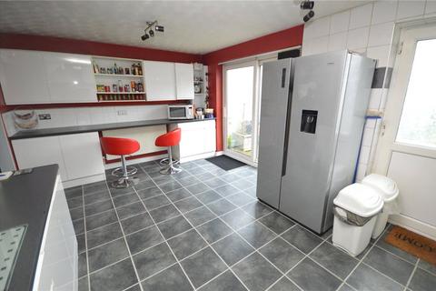 3 bedroom semi-detached house for sale, Trimley Close, Luton, Bedfordshire, LU4