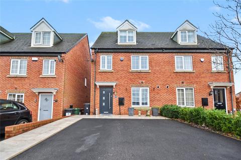 4 bedroom semi-detached house for sale, Alder Road, Whinmoor, Leeds, West Yorkshire