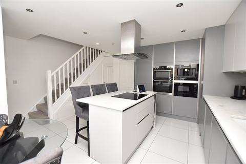 4 bedroom semi-detached house for sale, Alder Road, Whinmoor, Leeds, West Yorkshire