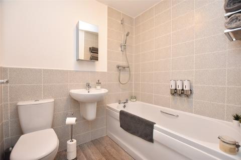 4 bedroom semi-detached house for sale, Alder Road, Whinmoor, Leeds, West Yorkshire