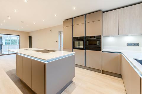 5 bedroom detached house for sale, The Innings, Idle