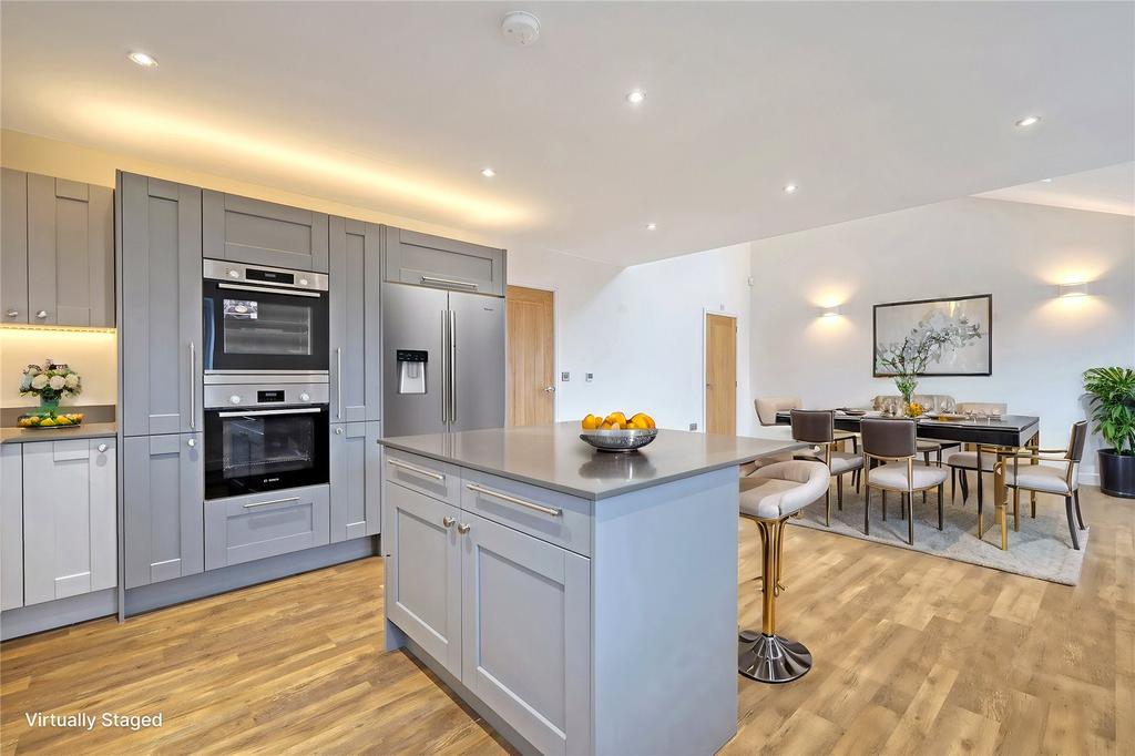 Larcombe Mews