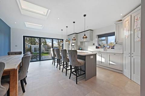 undefined, Oulton Crescent, Potters Bar