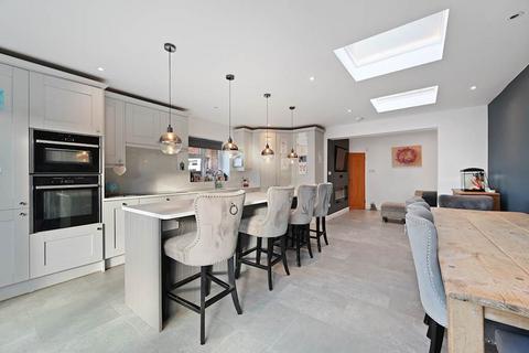 undefined, Oulton Crescent, Potters Bar