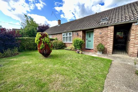 1 bedroom bungalow to rent, The Hoo, Harlow, Essex, CM17