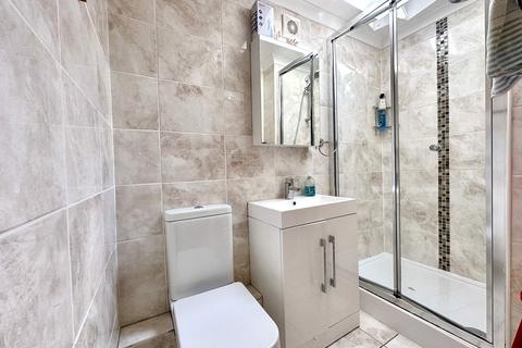 1 bedroom bungalow to rent, The Hoo, Harlow, Essex, CM17