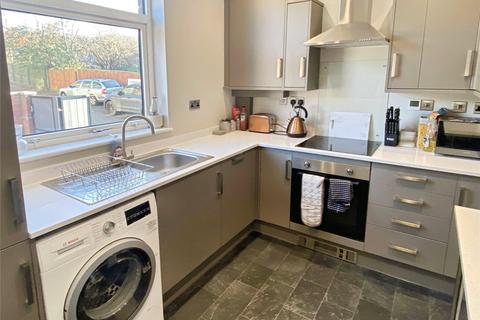 3 bedroom end of terrace house for sale, Heckmondwike Road, Dewsbury, WF13