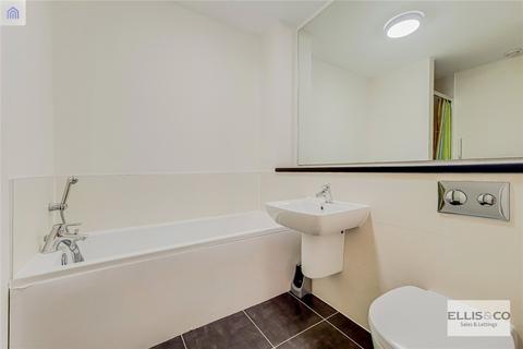 2 bedroom apartment for sale, Golden Manor, London, W7