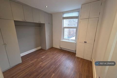 1 bedroom flat to rent, Coborn Road, London, E3