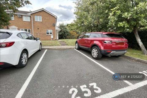 2 bedroom end of terrace house to rent, Foxdale Drive, Brierley Hill, DY5