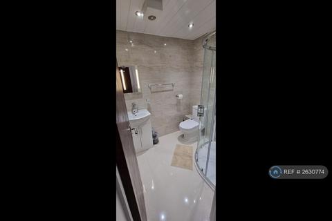 undefined, Doncaster Drive, Northolt London, UB5