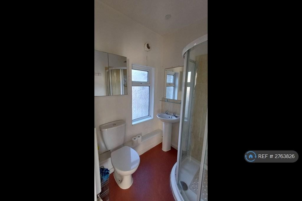Upstairs Bathroom