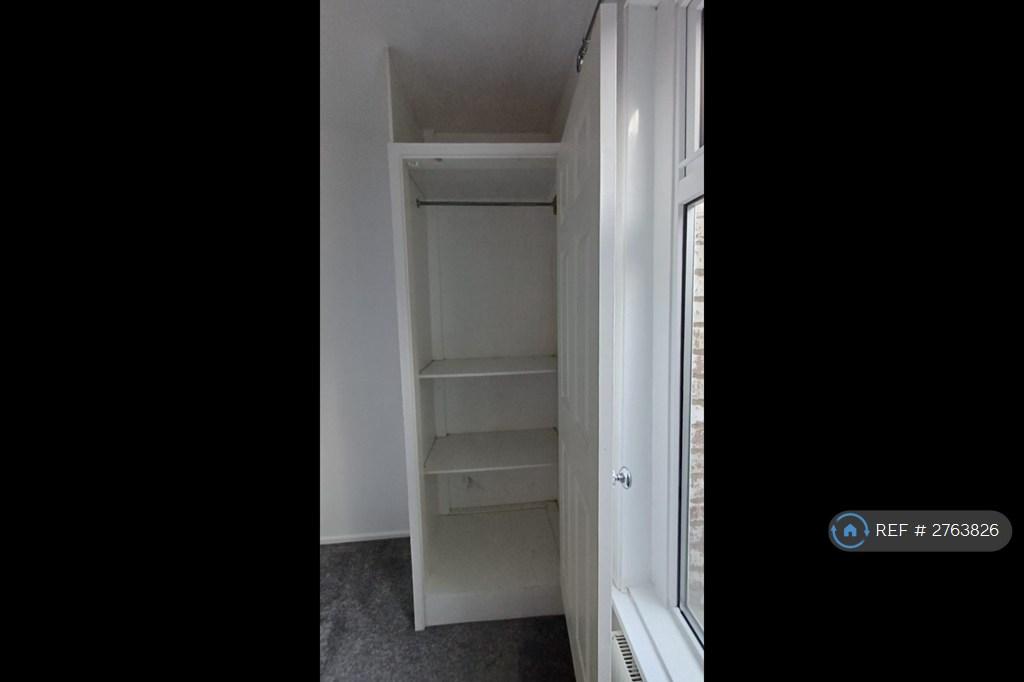 Single Wardrobe
