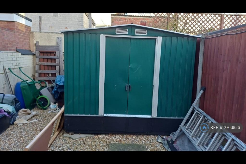Lockable Shed With Electric, Workbench And Storage