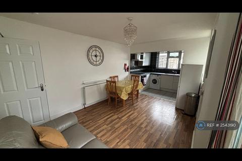 2 bedroom flat to rent, London, London, N4