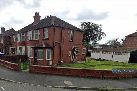 4 bedroom semi-detached house to rent, Finchley Road, Manchester, M14
