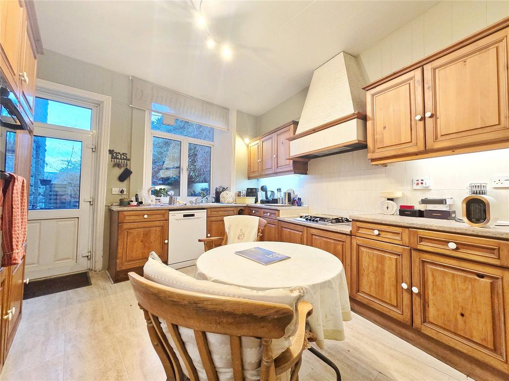 Fitted Kitchen