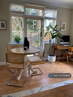 2 bedroom flat to rent, Edgeley Road, London, SW4