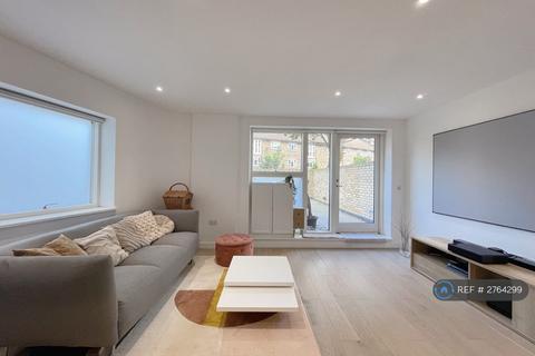 2 bedroom flat to rent, Hafer Road, London, SW11