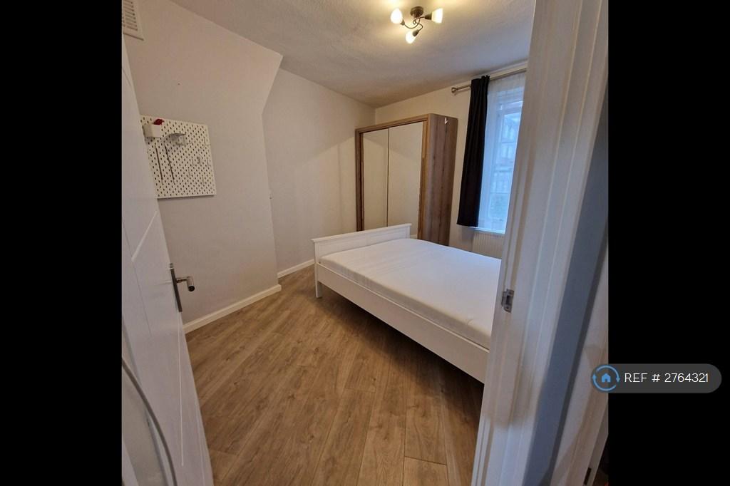 Double Bedroom 2